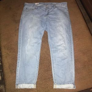 Women’s Gap sexy boyfriend jeans 32r
